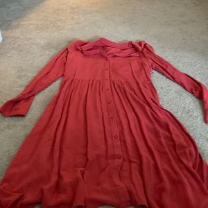 Old Navy woman’s dress never worn
